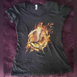 Hunger Games T-shirt - women’s medium